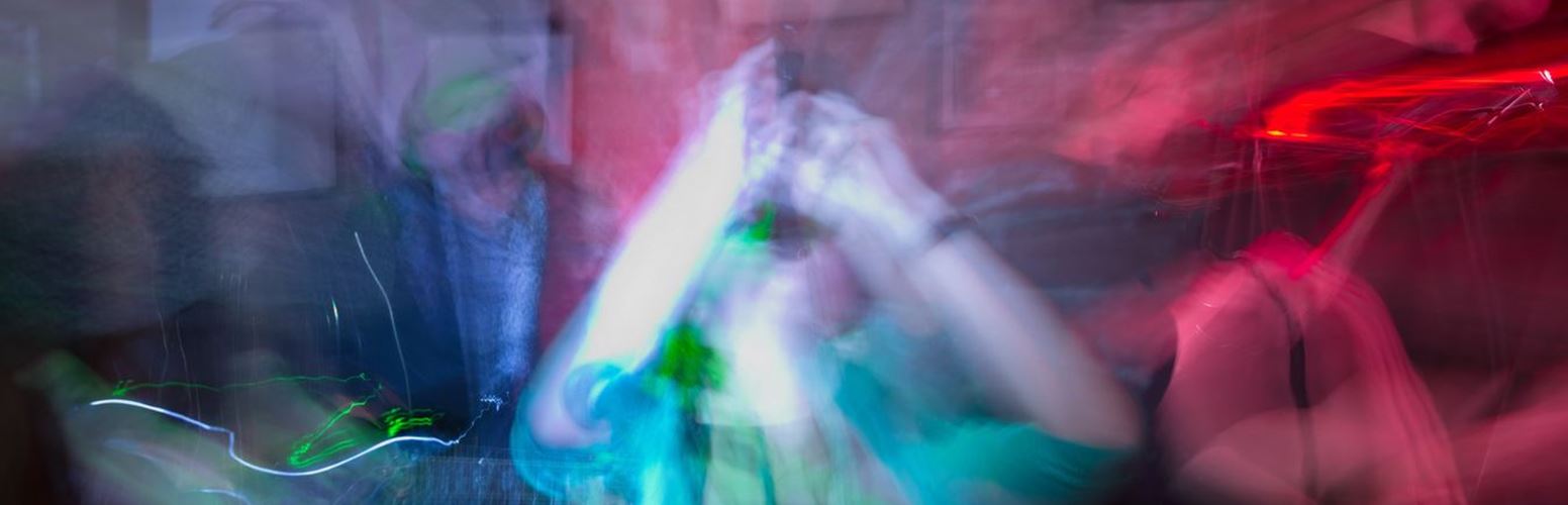 Meta Eyjzcmncdwnrzxqioijiemdszmlszxmifq== (5)